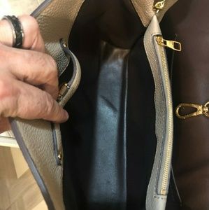 More photos of Louis Vuitton Purse